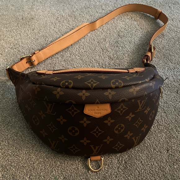 Authentic Louis Vuitton Bum bag - Picture 1 of 7